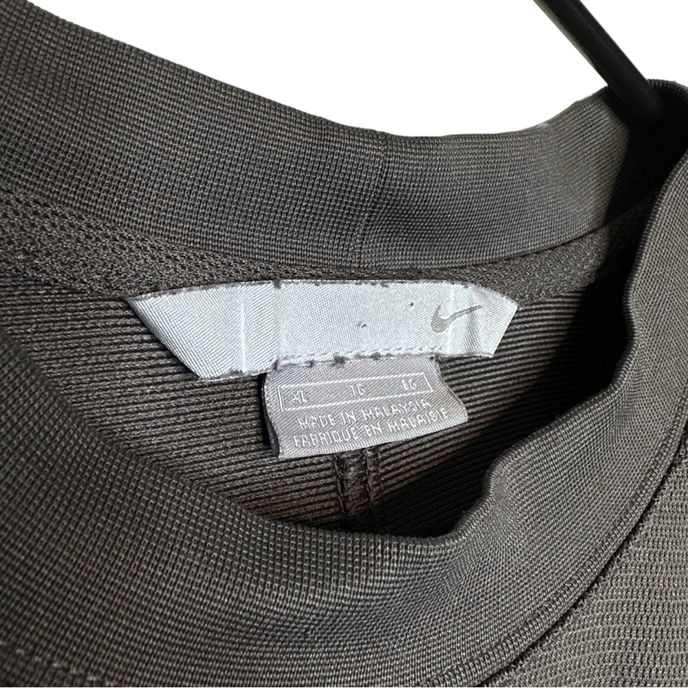 Vintage Nike longsleeve shirt - Picture 6 of 6